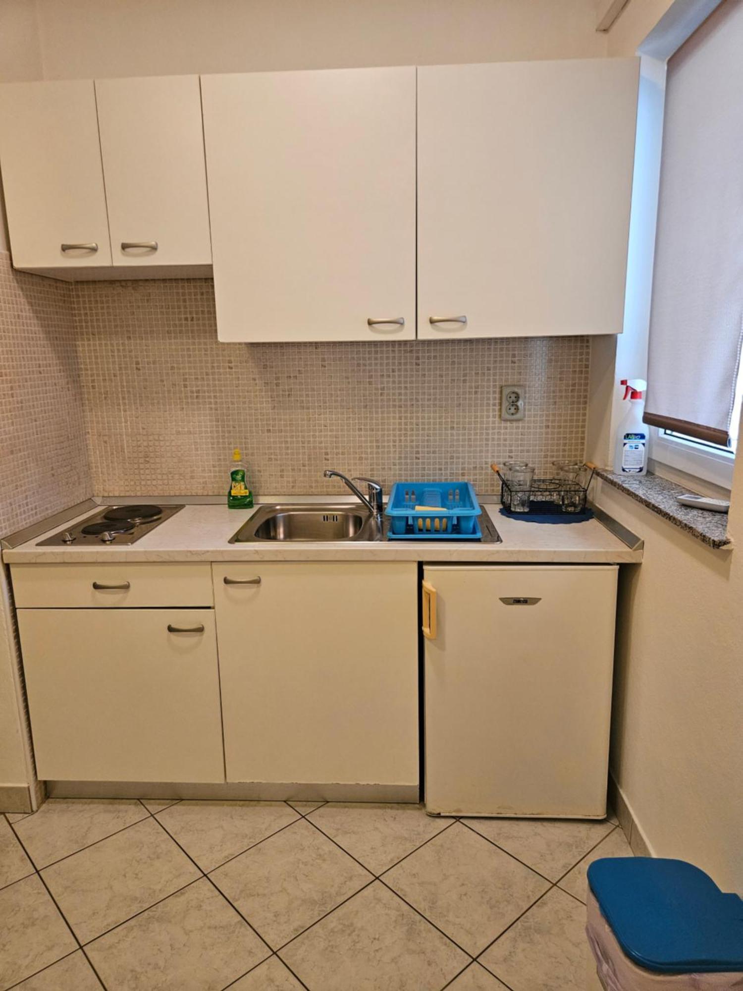 Apartmani Tatjana Раб Экстерьер фото